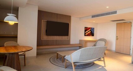 Hilton Cartagena Room Type - 1 KING SUPERIOR STE CTY VW