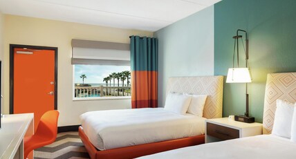 DoubleTree by Hilton Galveston Beach Room Type - 2 QN PREM BEACH VW - BALC