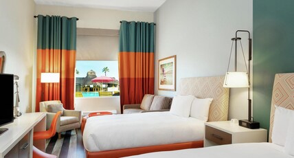 DoubleTree by Hilton Galveston Beach Room Type - 2 QUEENS WITH POOL VIEW