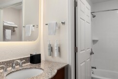 Homewood Suites by Hilton Jacksonville Deerwood Park