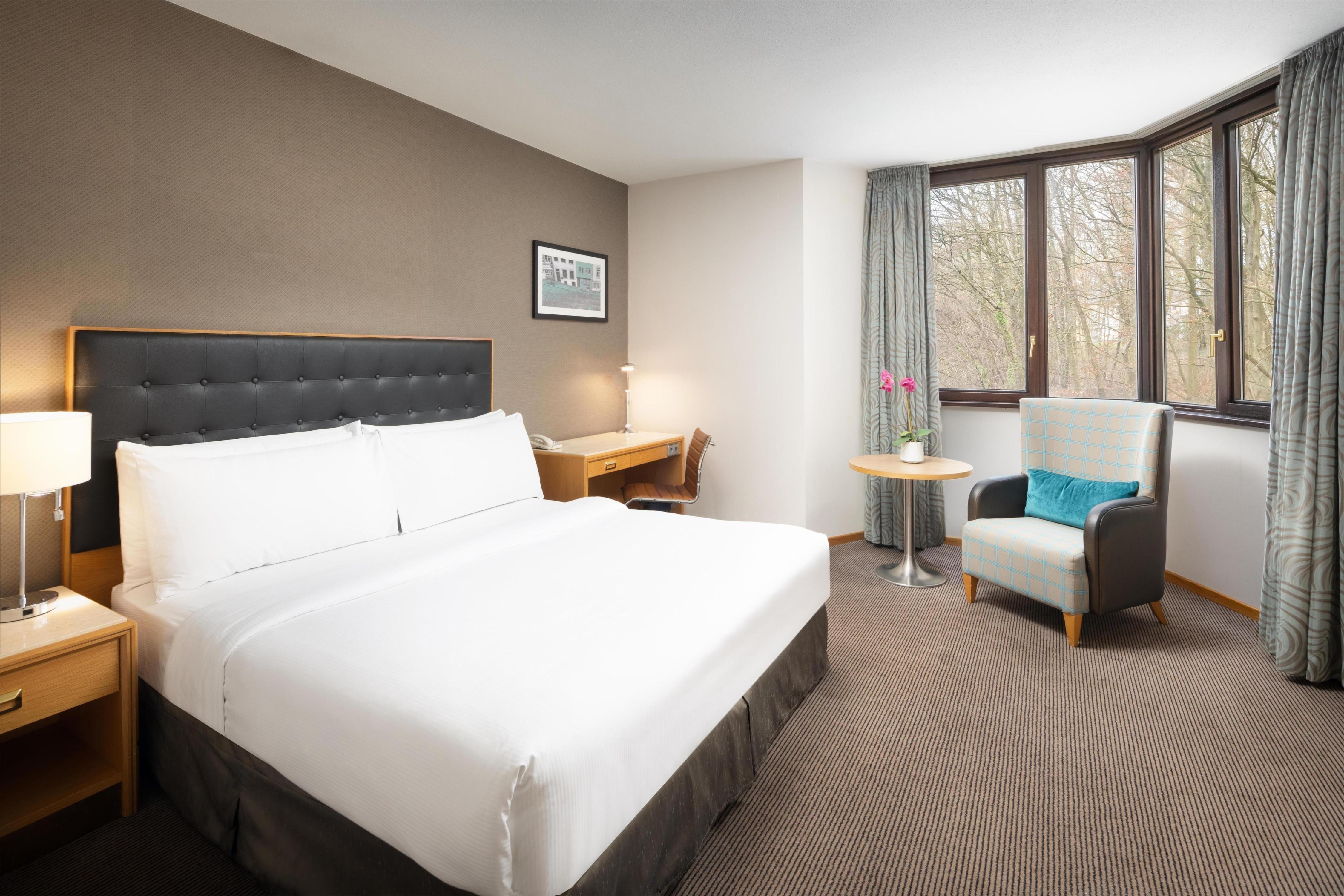 Doubletree by Hilton Luxembourg Room Type - KING SUPERIOR ROOM