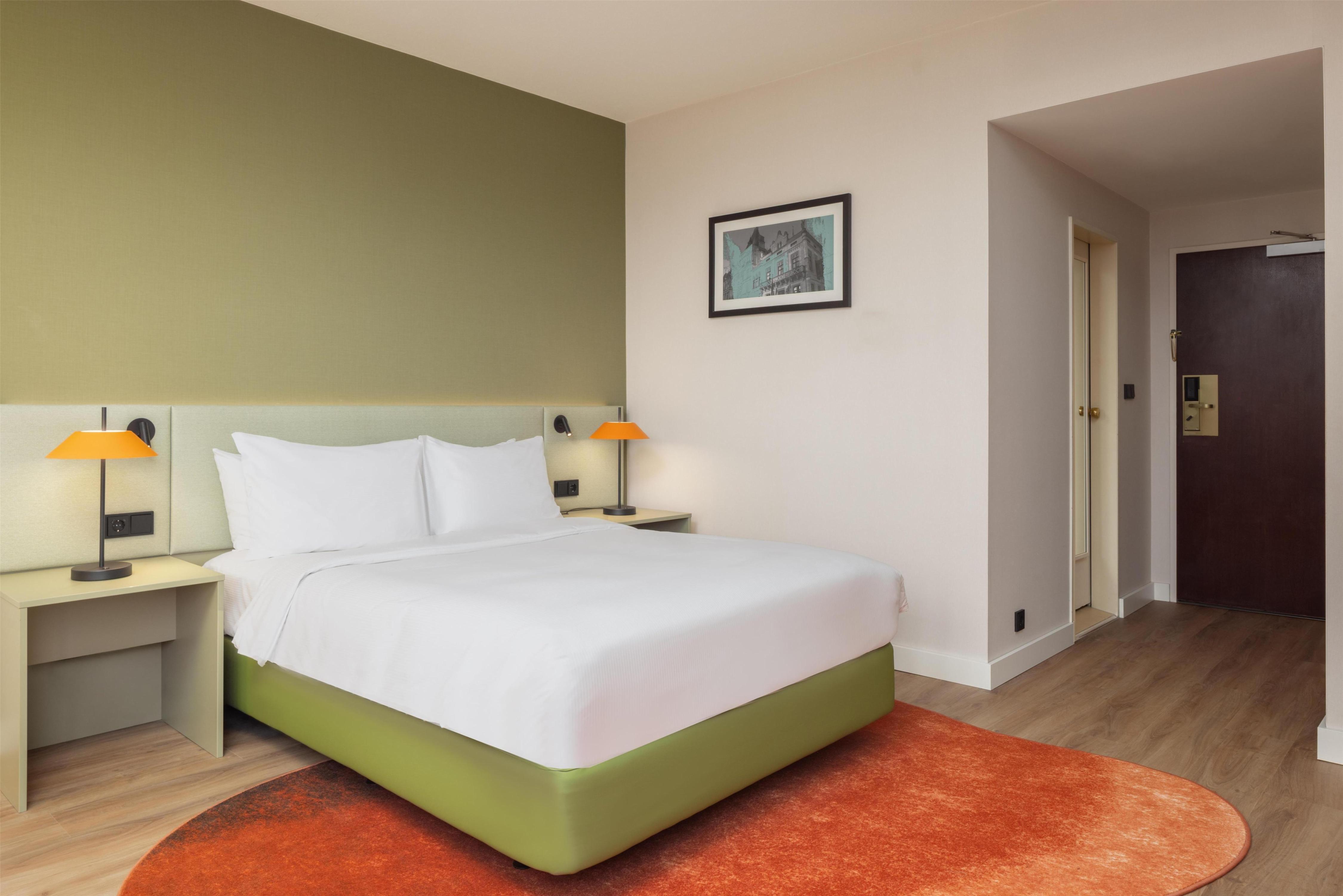 Doubletree by Hilton Luxembourg Room Type - QUEEN SUPERIOR ROOM