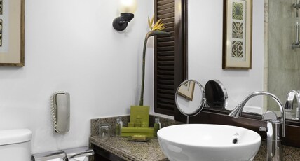 Hilton Luxor Resort & Spa Room Type - FAMILY CONNECTING GUESROOM