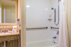Hilton Garden Inn Milwaukee Northwest Conference Center