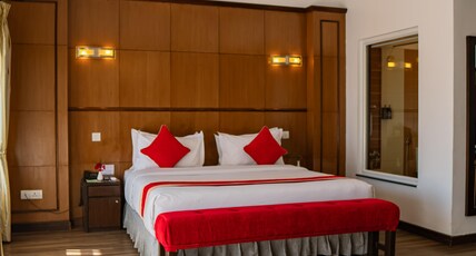 Waterfront Resort Room Type - Junior Suite