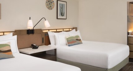 The Scottsdale Resort and Spa, Curio Collection by Hilton Room Type - 2 QUEENS GOLF VIEW