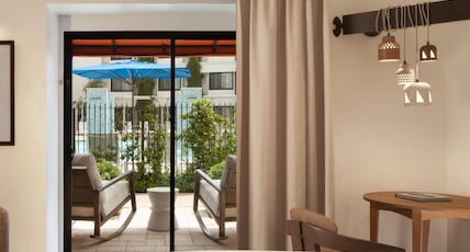 The Scottsdale Resort and Spa, Curio Collection by Hilton Room Type - 1 KING WITH PATIO