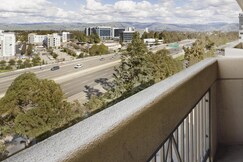 DoubleTree by Hilton San Jose