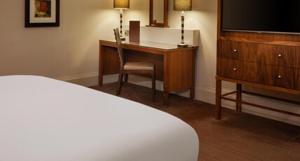DoubleTree by Hilton Stratford-Upon-Avon, United Kingdom Room Type - QUEEN DELUXE ROOM