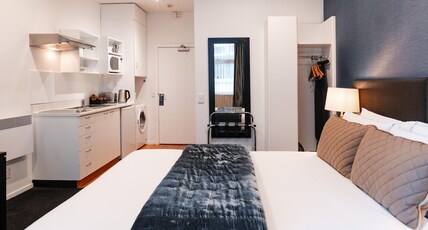 Gilmer Apartment Hotel Room Type - Queen Apartment