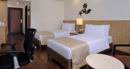 Holiday Inn Resort Room Type - Twin Standard Smoking