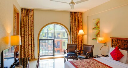 Neelam's The Grand Room Type - Deluxe Pool View Room