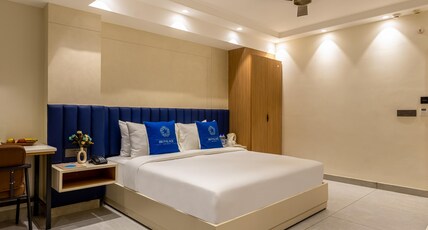 Hotel BB Palace Karol Bagh, New Delhi Room Type - Signature Double Room Hotel BB Palace Karol Bagh, New Delhi Room Type - Signature Double Room