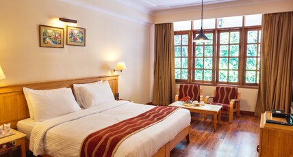 Hotel Willow Banks, Mall Road Shimla Room Type - Deluxe Room - Mall road facing with Bathtub Hotel Willow Banks, Mall Road Shimla Room Type - Deluxe Room - Mall road facing with Bathtub