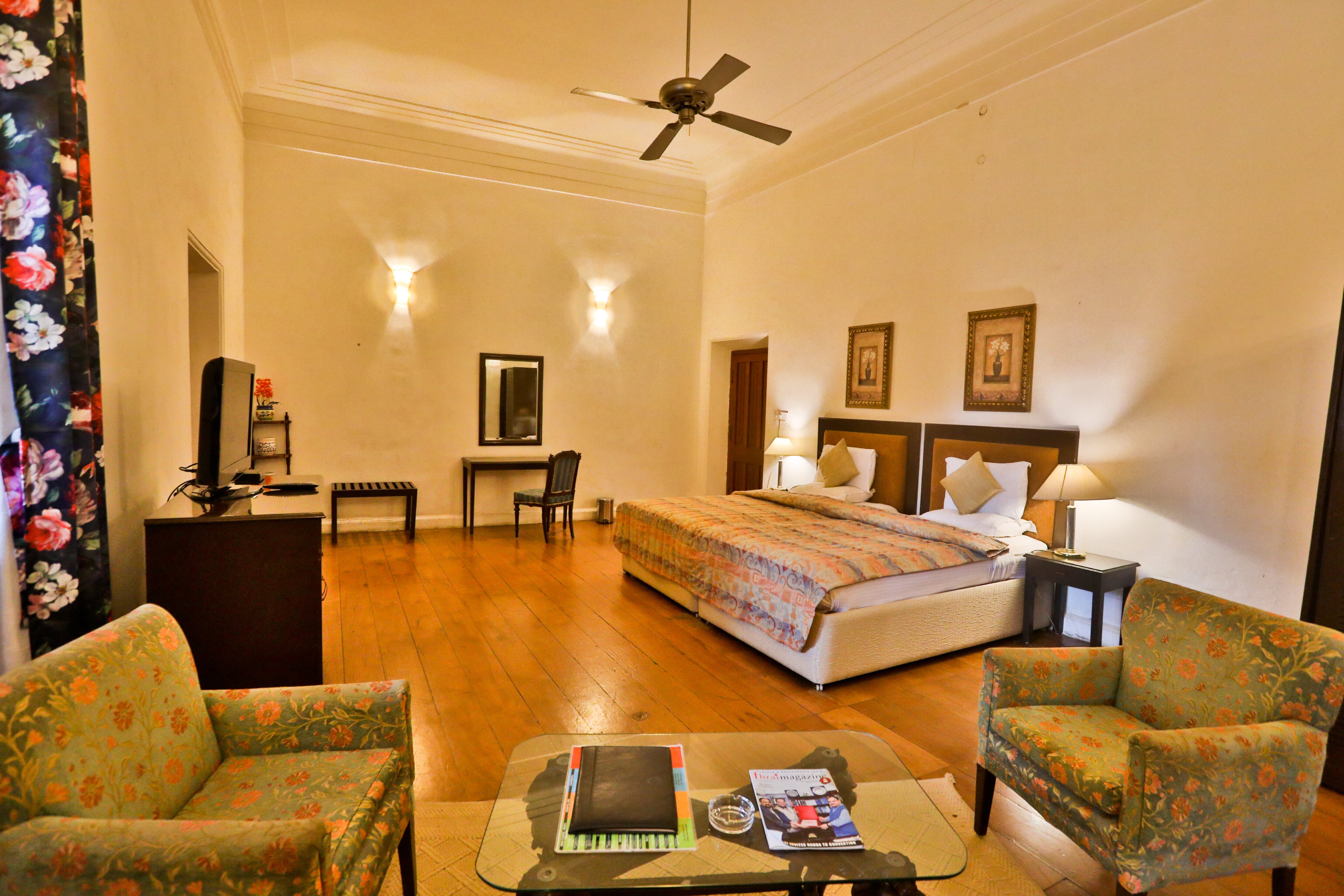 Jayamahal Palace Room Type - Royal Suite