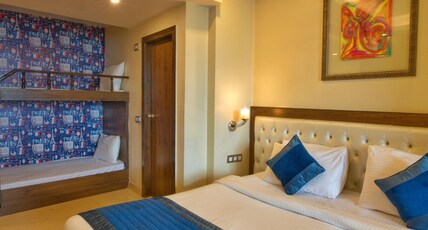 The Cedar Grand Hotel & Spa ( 10 Mins to Mall Road) Room Type - Junior Suite