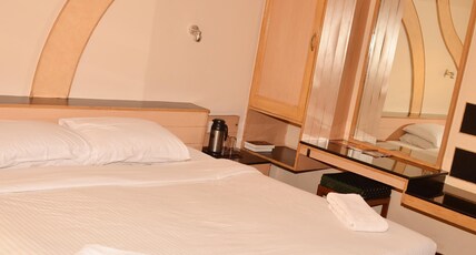 Hilltop Towers Room Type - Standard Double