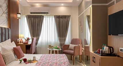 Sarang Palace - A Luxury Boutique Hotel Room Type - Premier room with European Style decor and City View Sarang Palace - A Luxury Boutique Hotel Room Type - Premier room with European Style decor and City View