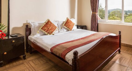 Hotel Lakeview Room Type - Deluxe