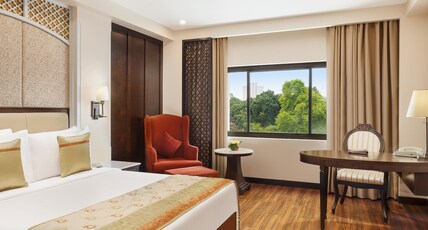 La Place Sarovar Portico Room Type - Superior Room - Queen Bed
