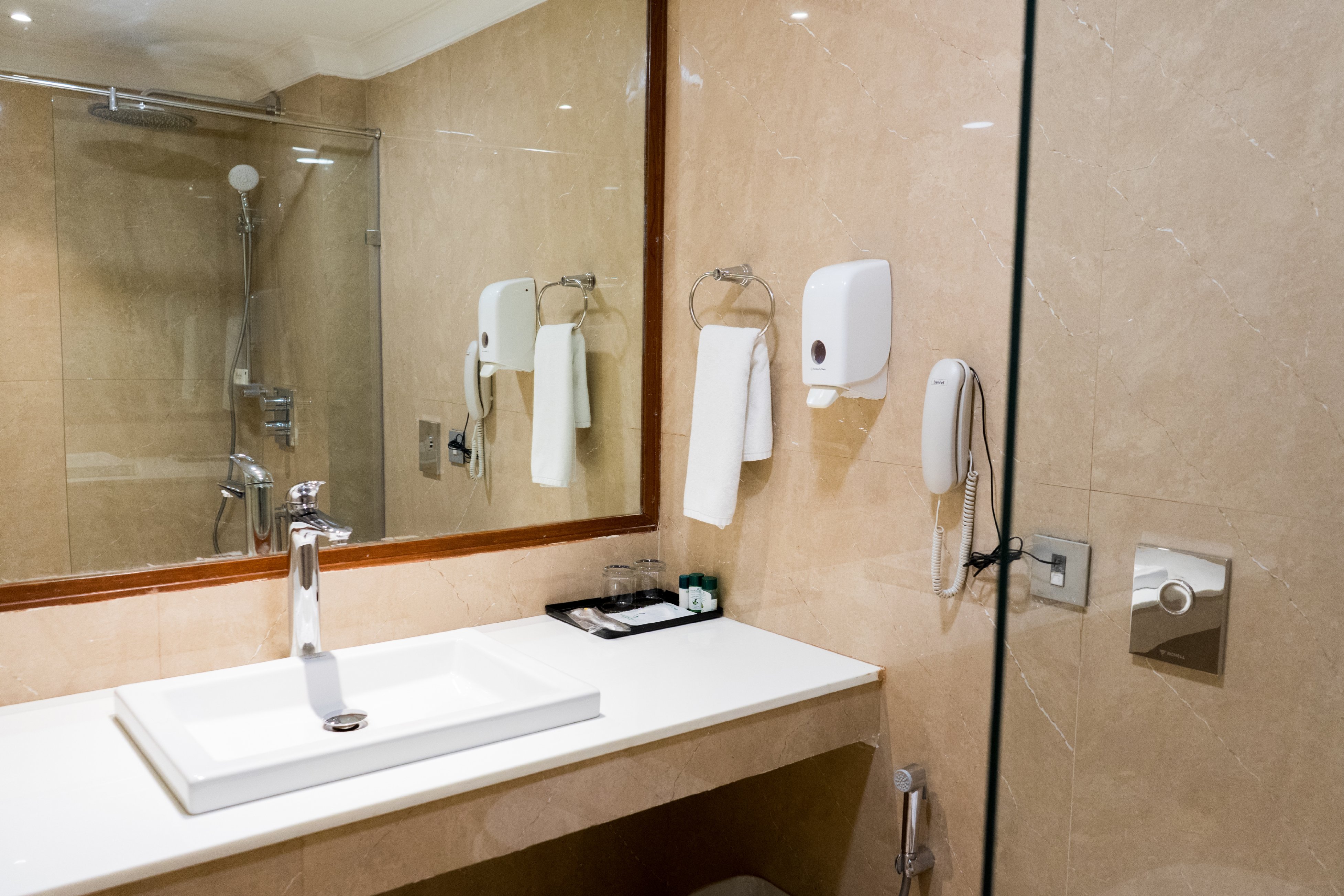 Hotel Gemini Continental Room Type - Deluxe Suite