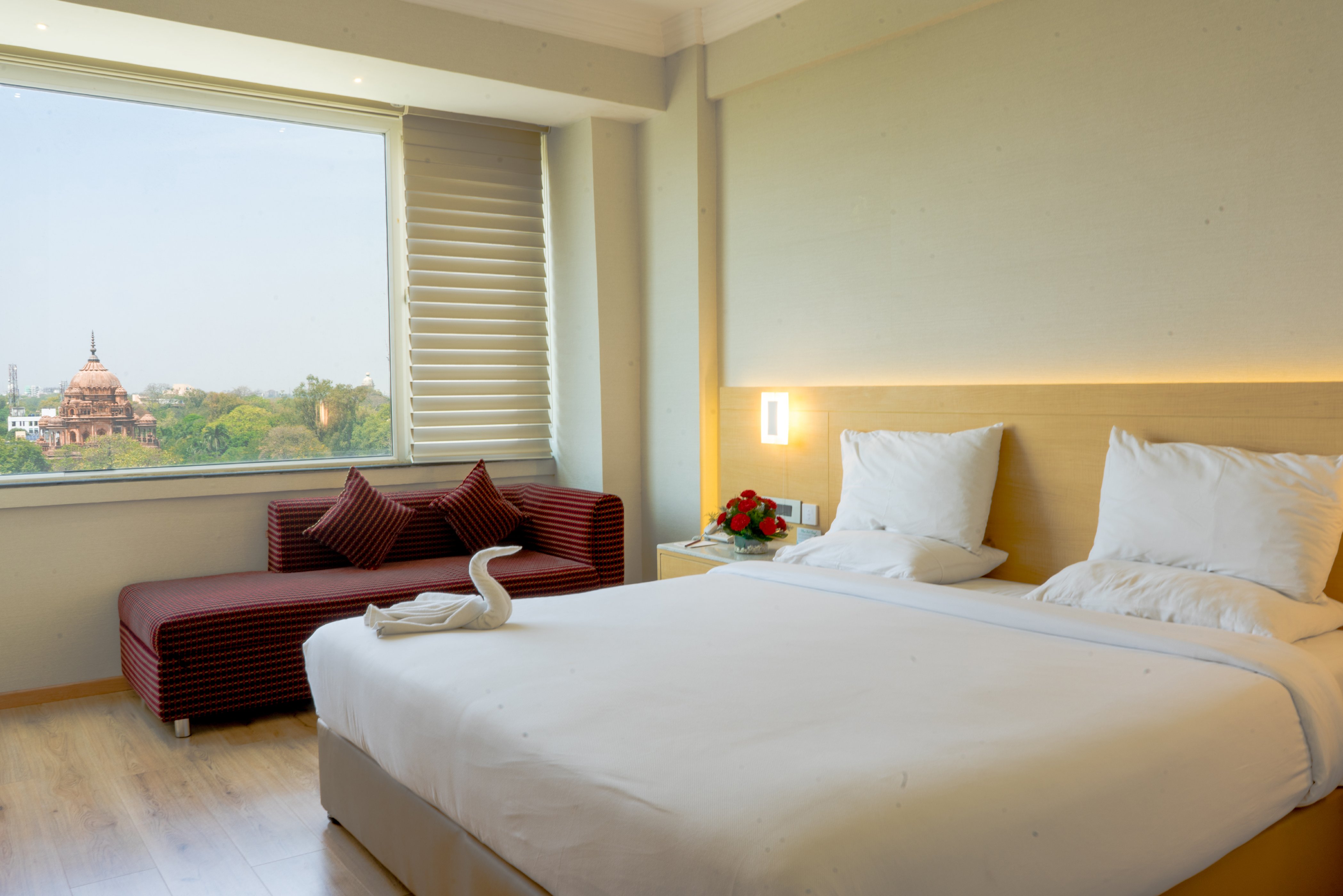 Hotel Gemini Continental Room Type - Luxury Room