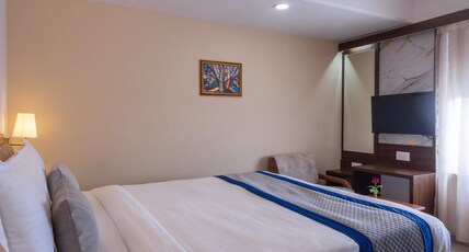 Hotel Pravasa Stay Room Type - Premium Room