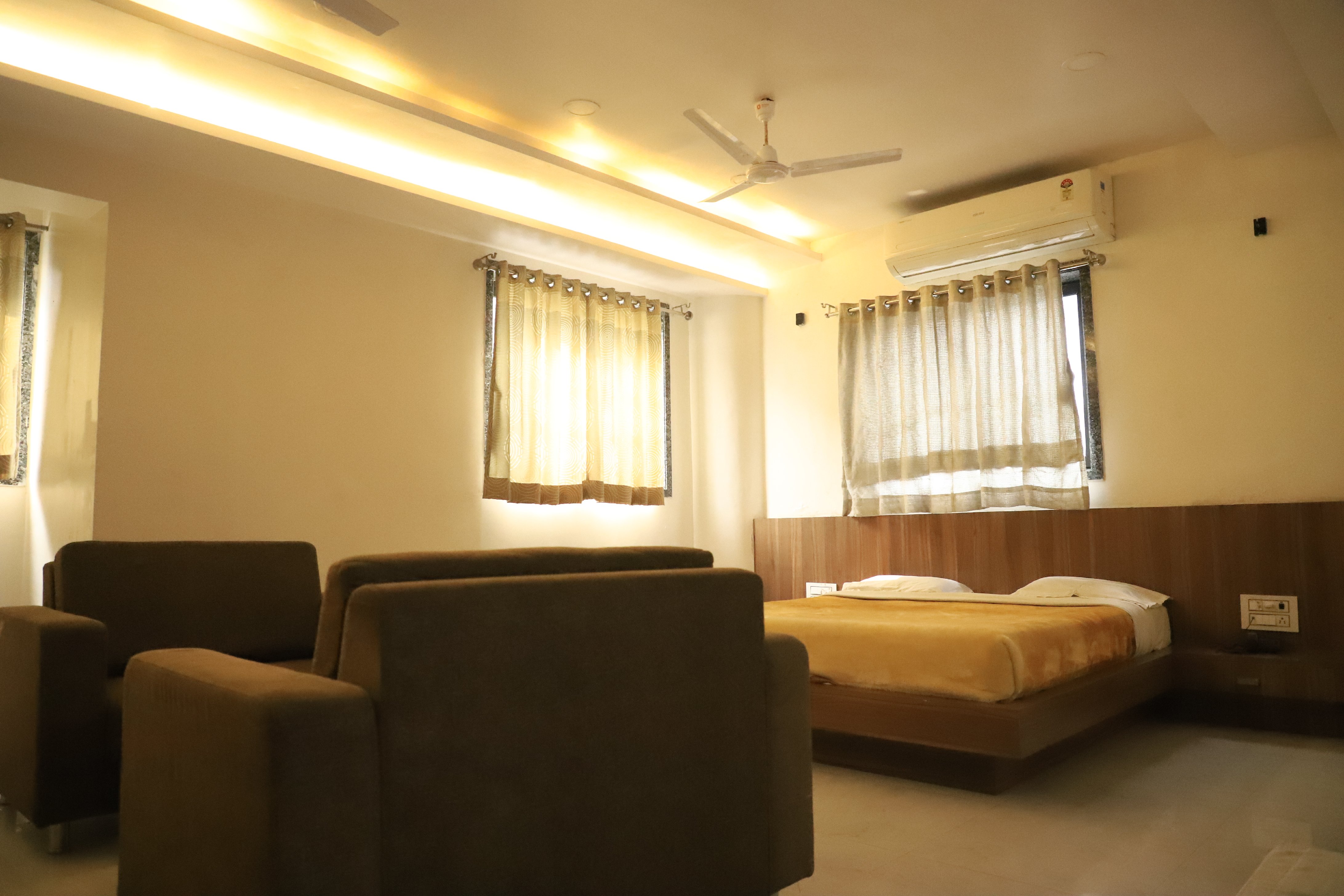 The Byke Business - Embassy | (Pan India Pure Veg Hotel Chain) - Tap to explore photos