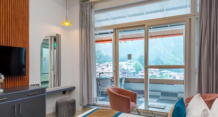 DLS Spring Valley Resort and Spa Room Type - Spring Duplex Suite Mountain view With Balcony