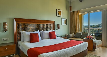 Fariyas Resort Room Type - Classic Premium King