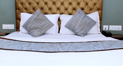 Hotel City Park Plaza Room Type - Deluxe Rooms