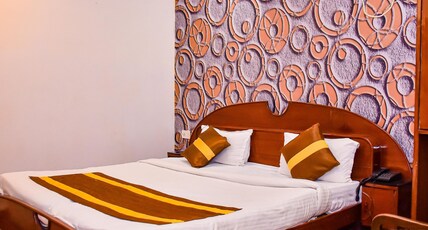 Hotel CJ International Room Type - Super Deluxe Room
