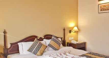 KK Royal Hotel & Convention Centre Room Type - Royal Room King Bed