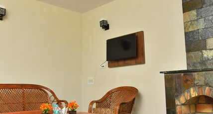 Kumaon Roop Resort Room Type - Family Suite Cottage