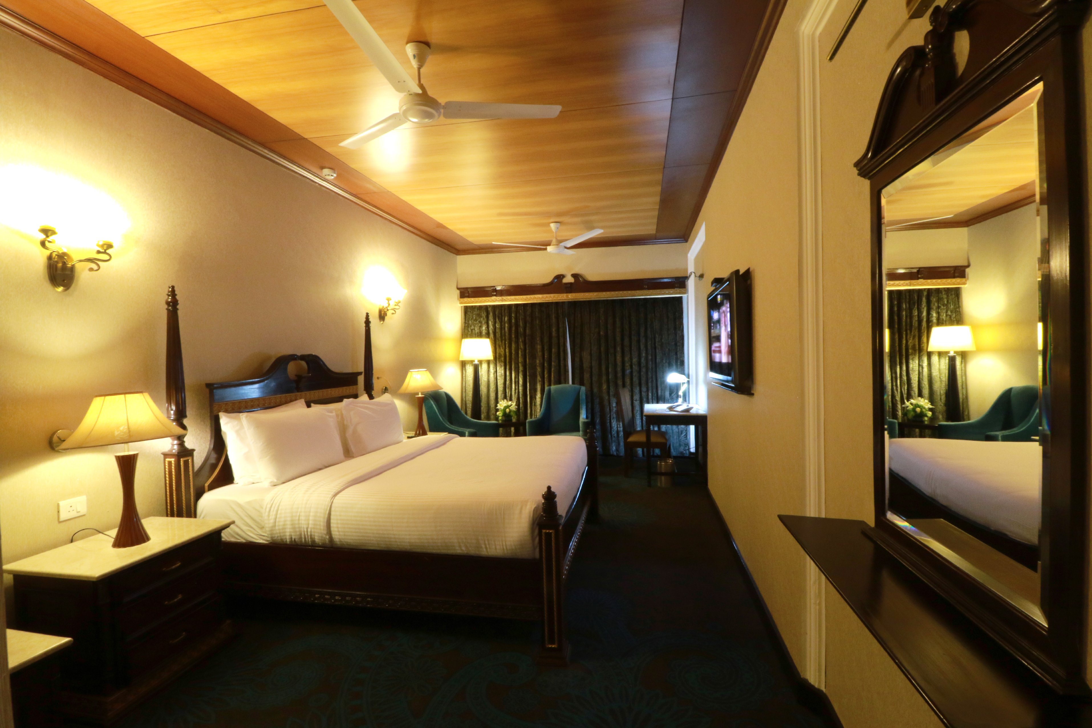 Piccadily Room Type - Piccadilly Luxury Suite