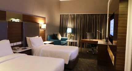 Piccadily Room Type - Premium Twin Bed Room with Work Desk