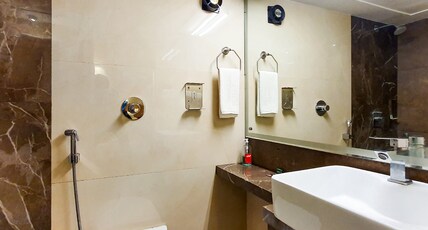 Hotel Supreme Room Type - Deluxe Room Hotel Supreme Room Type - Deluxe Room