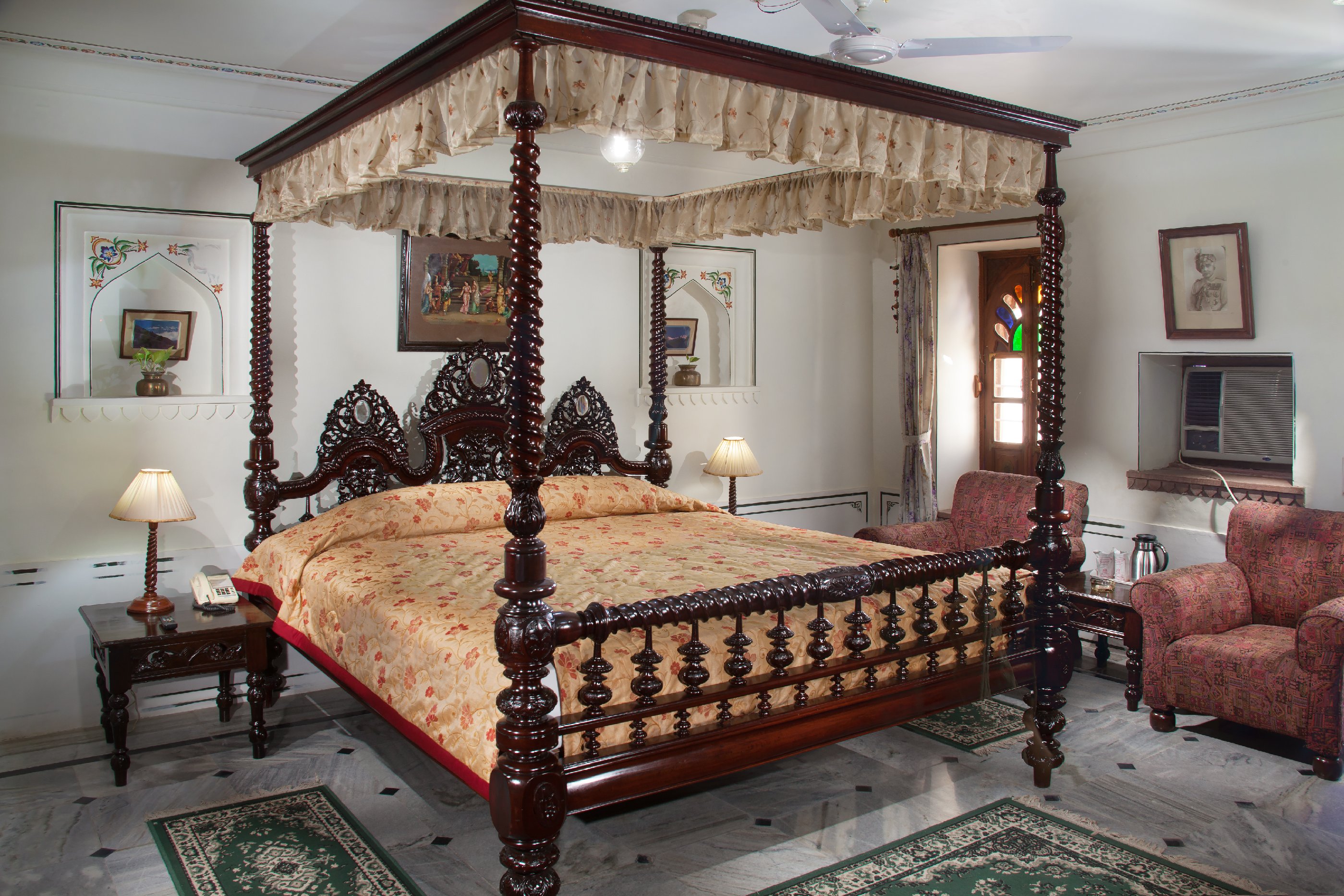 Hotel Pushkar Palace Room Type - Suite Room with Bathtub