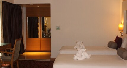 Pride Plaza Hotel, Ahmedabad Room Type - Premium Twin Room