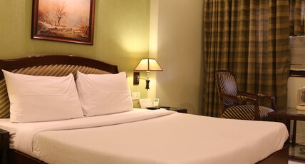 Florence Inn - Karol Bagh Metro Room Type - Premium Room Florence Inn - Karol Bagh Metro Room Type - Premium Room