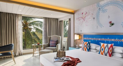The Crown, Bhubaneswar - IHCL SeleQtions Room Type - Deluxe Room King Bed