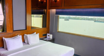 Polo Floatel, Kolkata Room Type - Heritage Cabins with Balcony