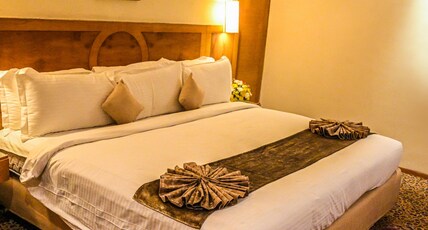 Katriya Hotel and Towers Room Type - Premium Room with King Bed, High-Floor Katriya Hotel and Towers Room Type - Premium Room with King Bed, High-Floor