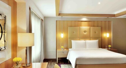 Courtyard by Marriott Chennai Room Type - Executive Premium with Bathtub, Lounge Access