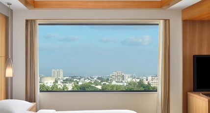 Courtyard by Marriott Chennai Room Type - Studio with Kitchenette, Bathtub, Club lounge acces