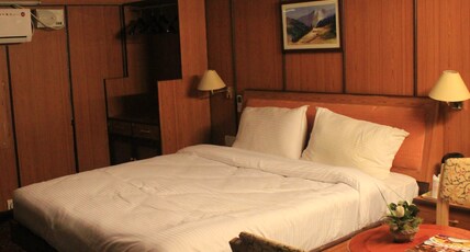 Snow King Retreat - The Heaven Room Type - Twin Rooms , Super Cottage With 2 Double Bed For 4 Pax ,2 Bath Room With Hot and Cold AC
