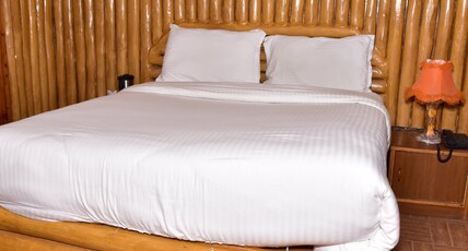 Snow King Retreat - The Heaven Room Type - Lawn Hut with one Double Bed for 2 Pax Amazing view of vast Potato Fields