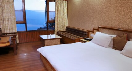 Hotel Vishnu Palace Room Type - Deluxe Himalayan View Room