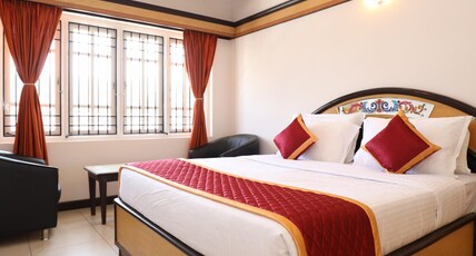 Hotel Silver Oak Room Type - Deluxe