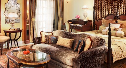 Rambagh Palace, Jaipur Room Type - Palace Room Garden Or Courtyard View King Bed With Bathtub